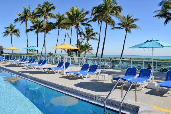 Seacoast Suites on Miami Beach image 3